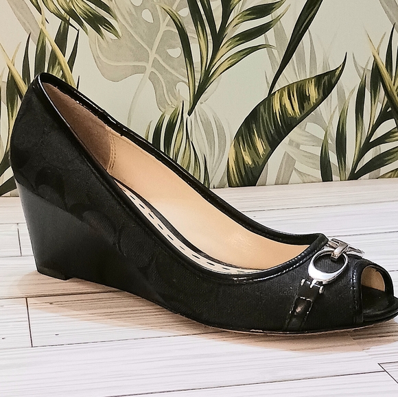 Coach Black Open Toe Wedge Shoes, Size 6 - Picture 3 of 10